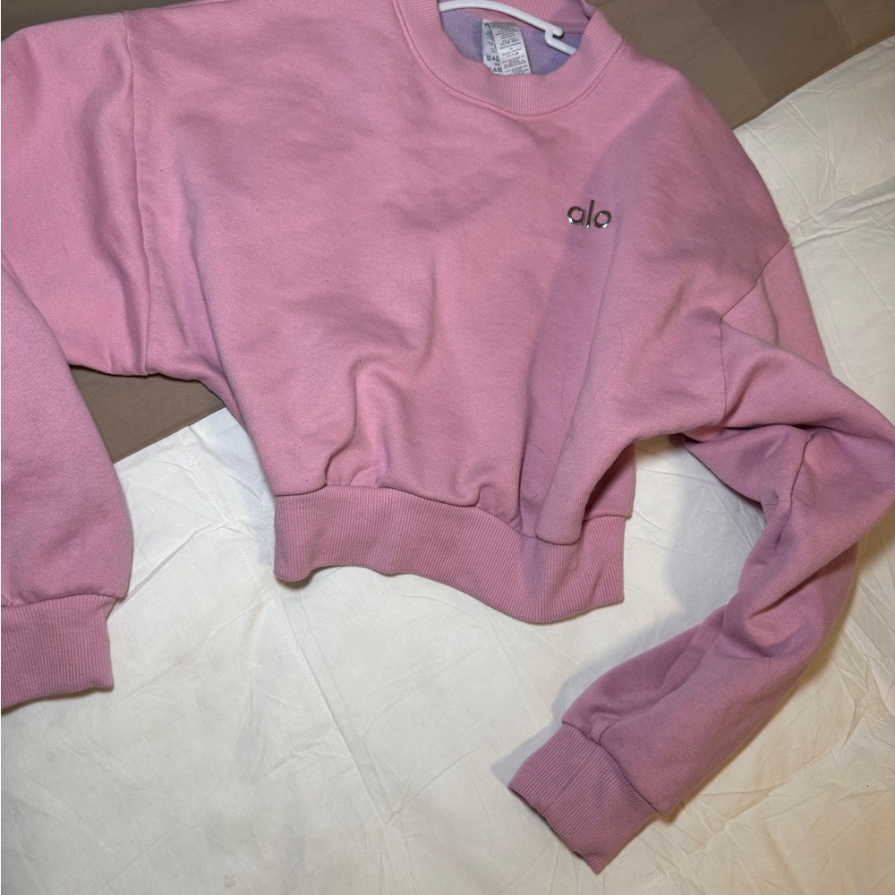Alo Pink Cropped Sweatshirt